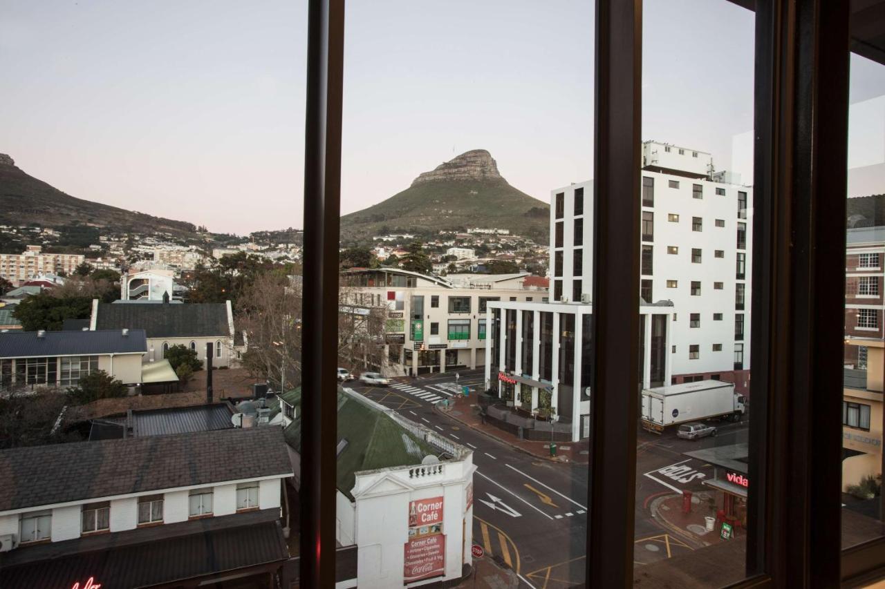 Kloof Street-Lion Roars&Hotel 4号*